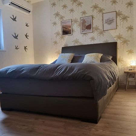 Chambre Climatisee Et Cosy Auberge Du Manala Hotel 24 24 圣路易 外观 照片