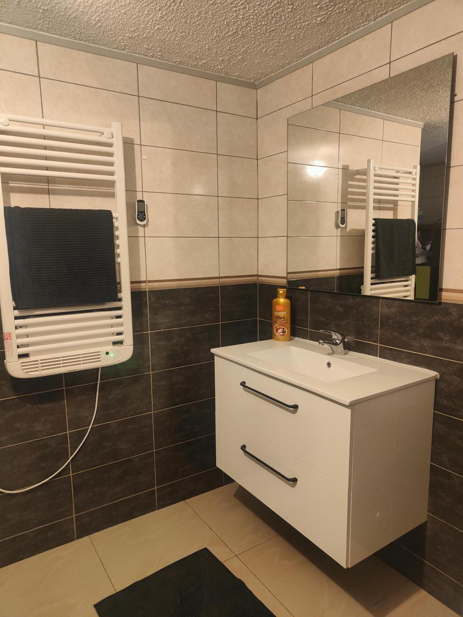 Chambre Climatisee Et Cosy Auberge Du Manala Hotel 24 24 圣路易 外观 照片